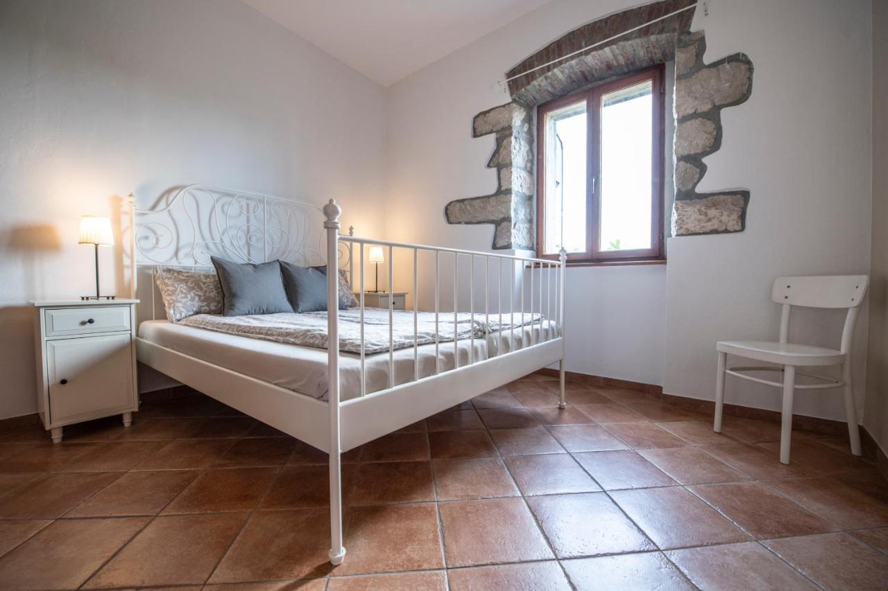 Old Town Studio And Apartment Vrsar Exterior foto