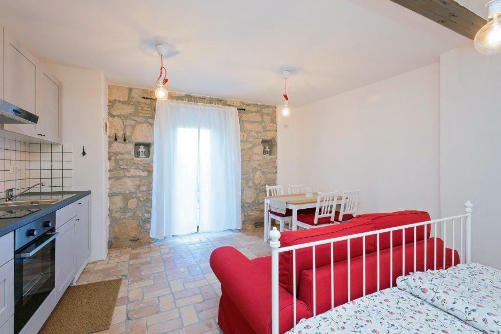 Old Town Studio And Apartment Vrsar Exterior foto